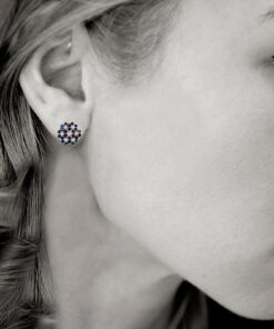 Alternative view of Kolczyki złote z szafirami i brylantami