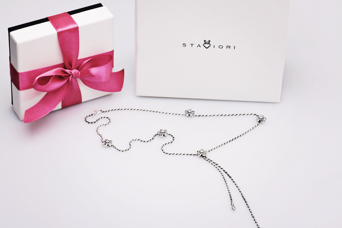 Srebrny naszyjnik z kwiatkami i markazytami – Bild 9