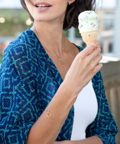 Alternative Ansicht von Złoty naszyjnik dwa połączone kółka 333