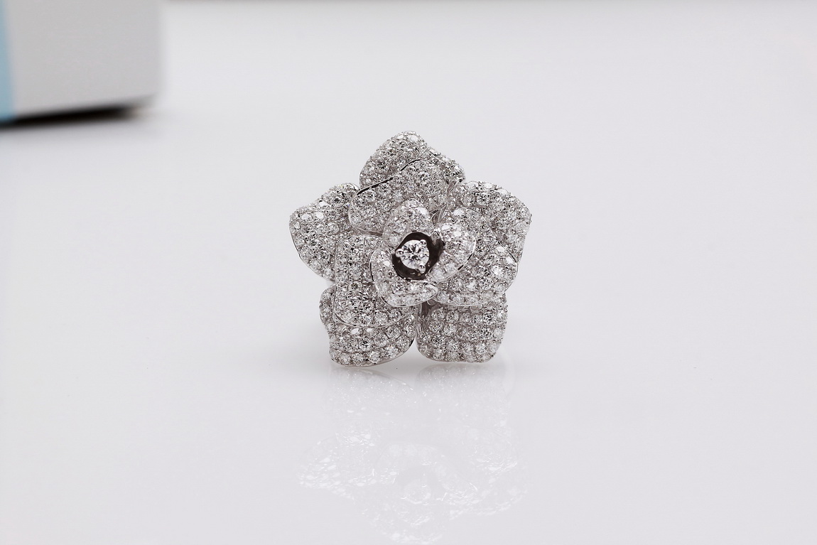 Exclusive | pierścionek z brylantami w kształcie kwiatu w 18-karatowym złocie - Image 21