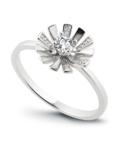 pierścionek kwiatek z diamentem białe złoto 585