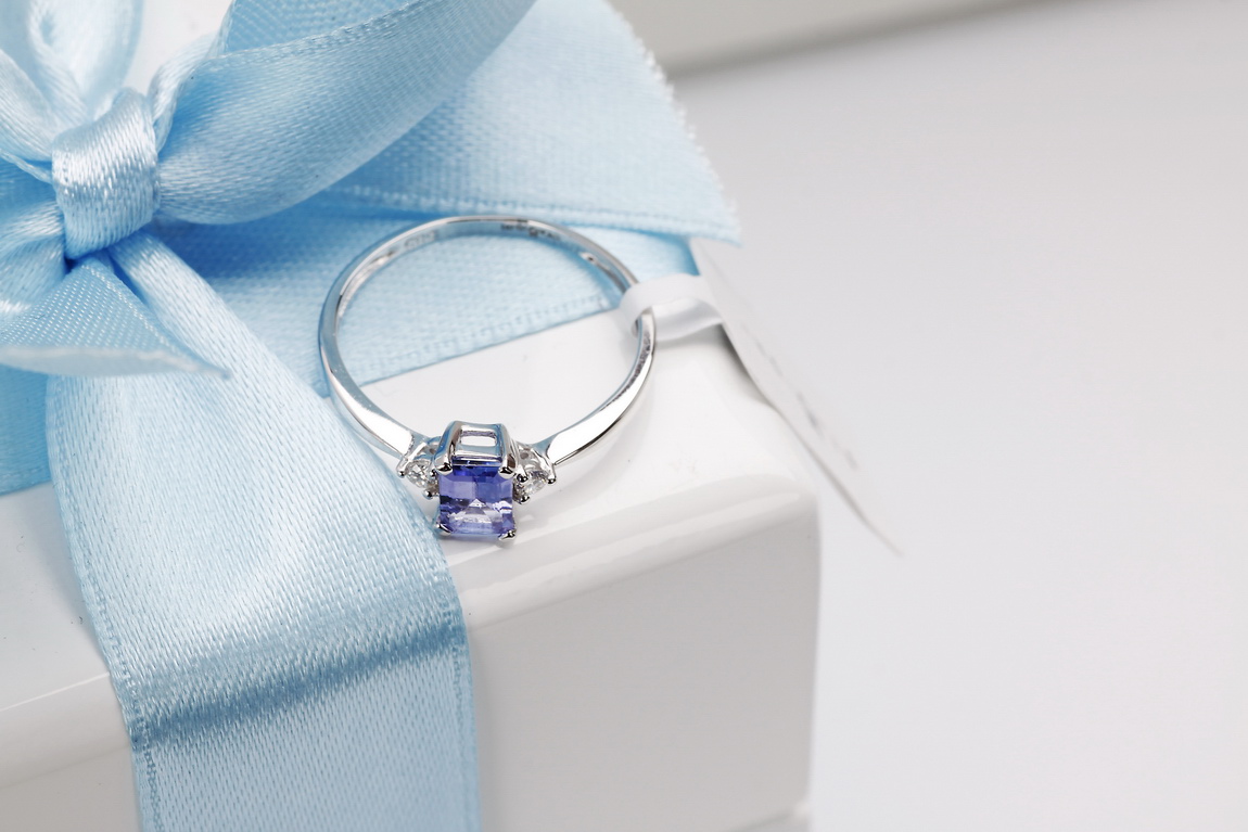 pierścionek z białego złota z tanzanitem i diamentami - Image 11