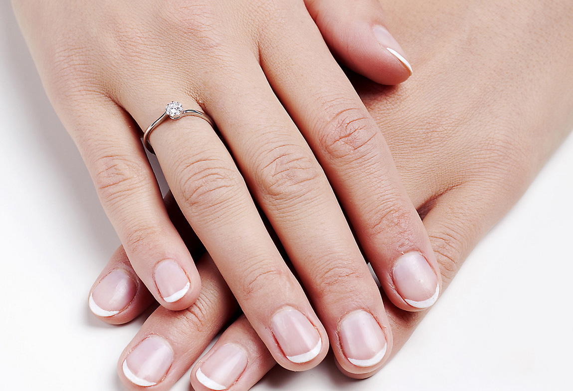 Exclusive | delikatny pierścionek brylantowy w białym złocie 750 - obrazek 3