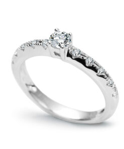 Exclusive | pierścionek zaręczynowy z białego złota z brylantami