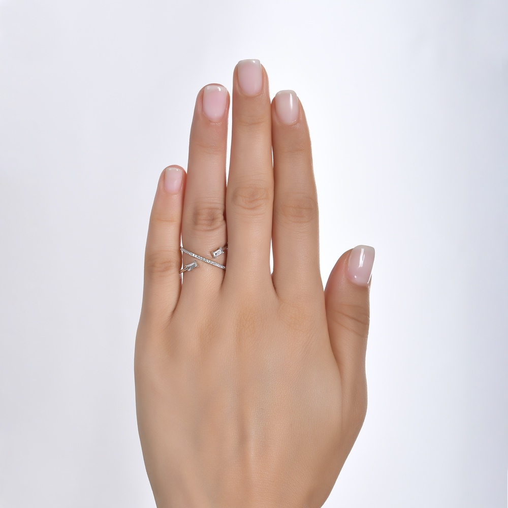 Exclusive | niezwykły pierścionek z diamentami bagietowymi i brylantami w 18K złocie - obrazek 5