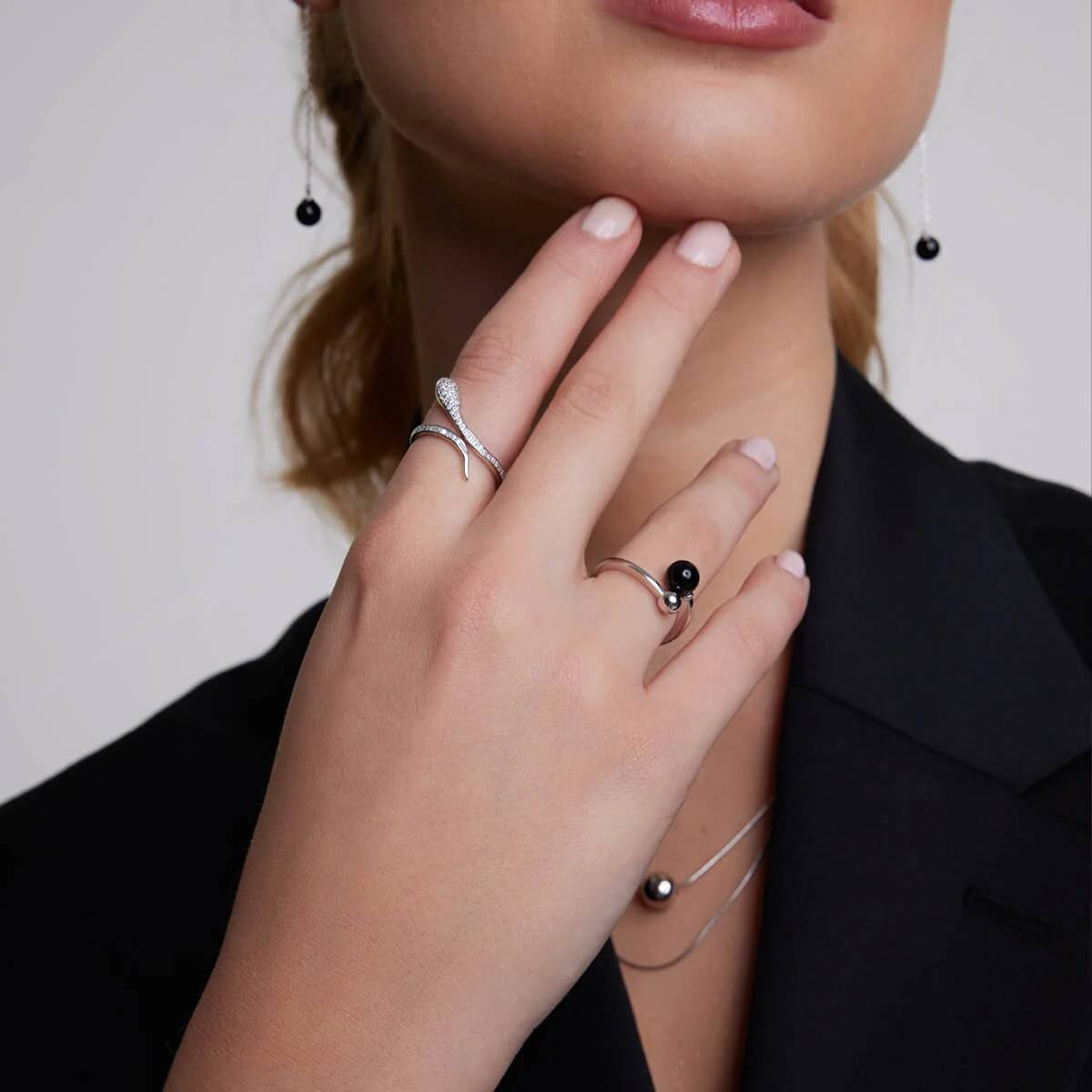 Srebrny pierścionek wąż - srebro rodowane i cyrkonie – Bild 4