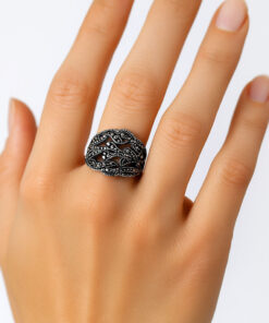 Alternativní pohled na Srebrny szeroki duży pierścionek z markazytami - rozmiar 22