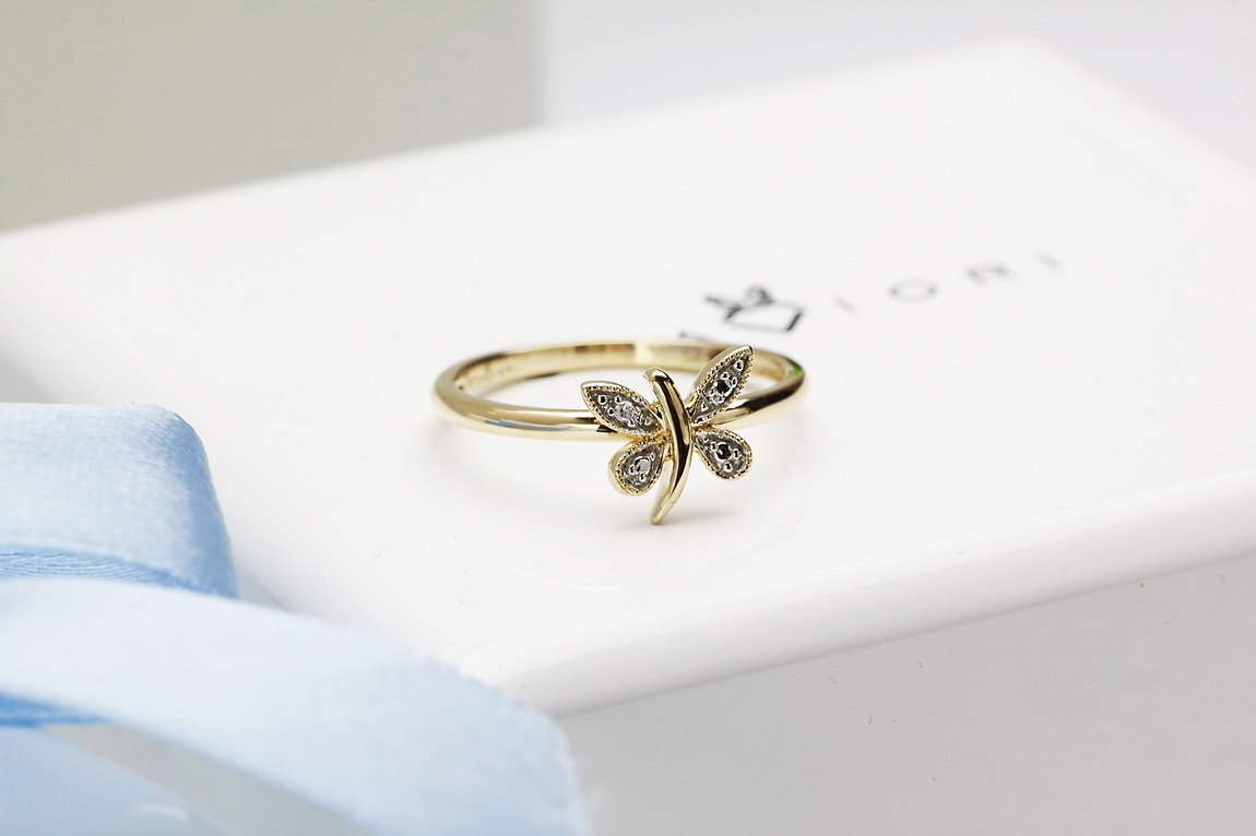 pierścionek złoty z motylkiem i diamentem w żółtym złocie – Bild 11