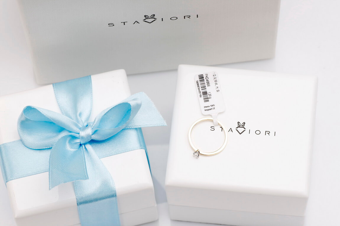 Delikatny śliczny pierścionek z brylantem 0,10ct H/Si - Obrázek 12