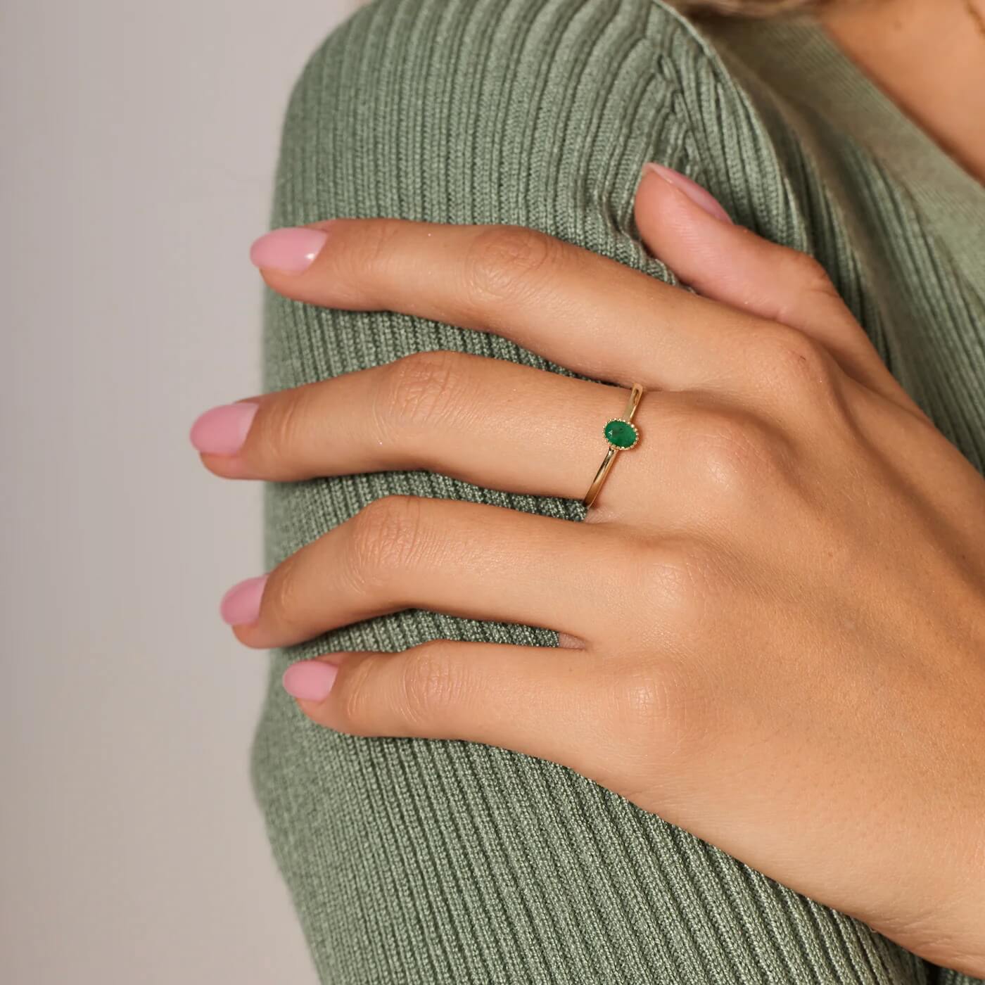 Pierścionek z żółtego złota ze szmaragdem 0,40ct PZC6664 - obrazek 5