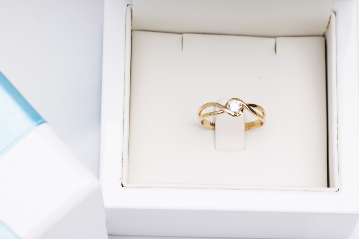 Staviori | pierścionek zaręczynowy z żółtego złota z brylantem 0,20ct - Obrázek 9