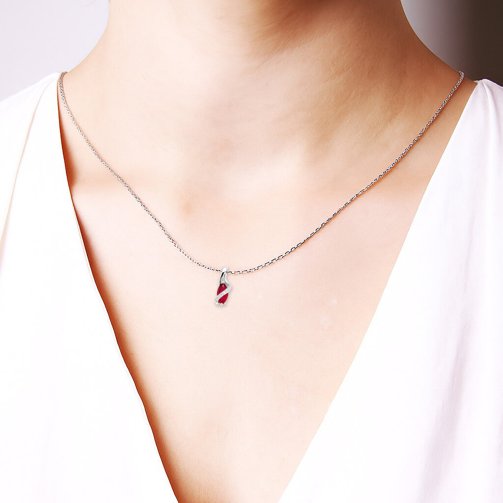 Piękny wisiorek z rubinem i diamentami w białym złocie 585 - obrazek 3