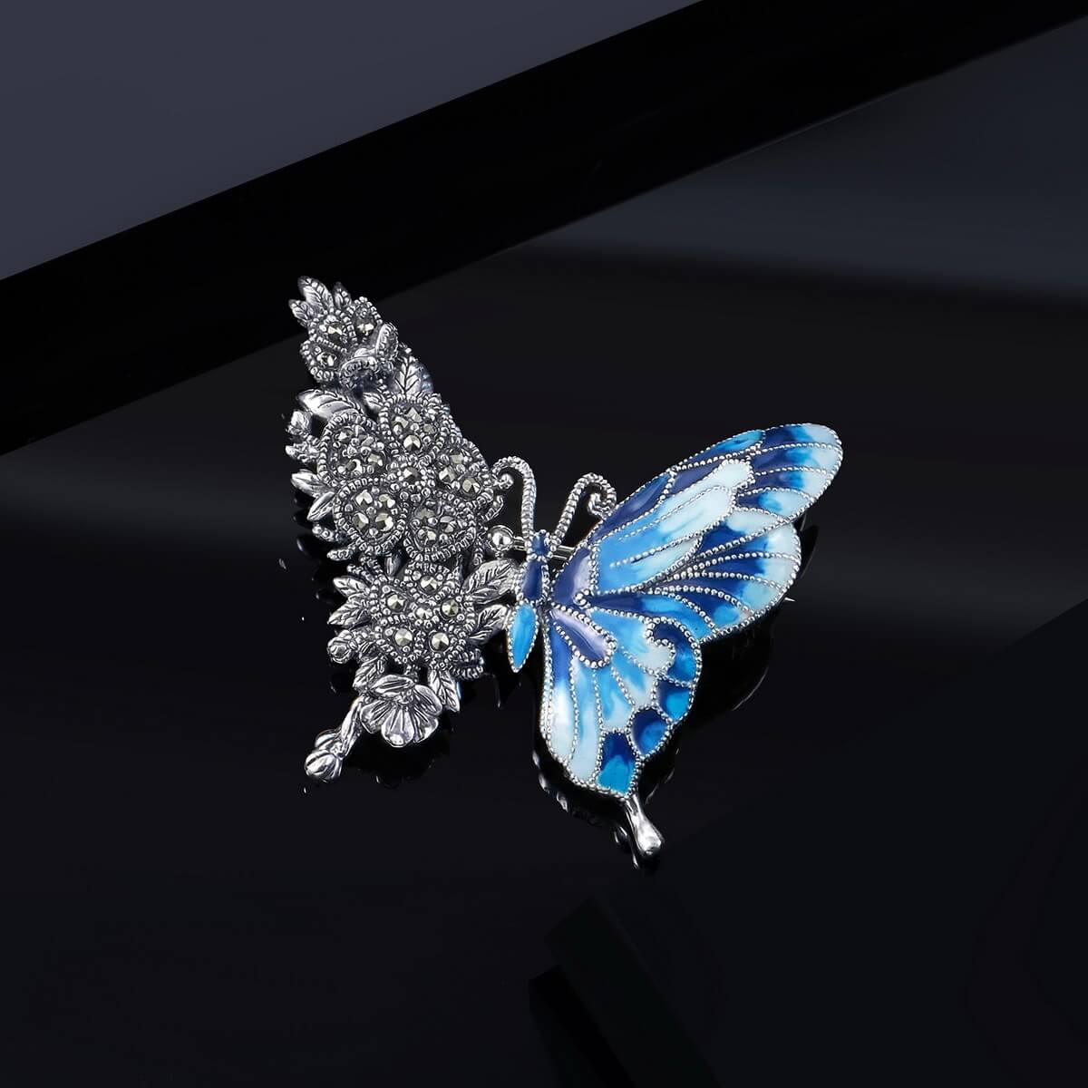 Broszka srebrna motyl z markazytami i kolorową emalią - obrazek 2