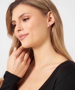 Alternatywny widok Piękne delikatne kolczyki z diamentami i szmaragdami w złocie 333 | KX21292E